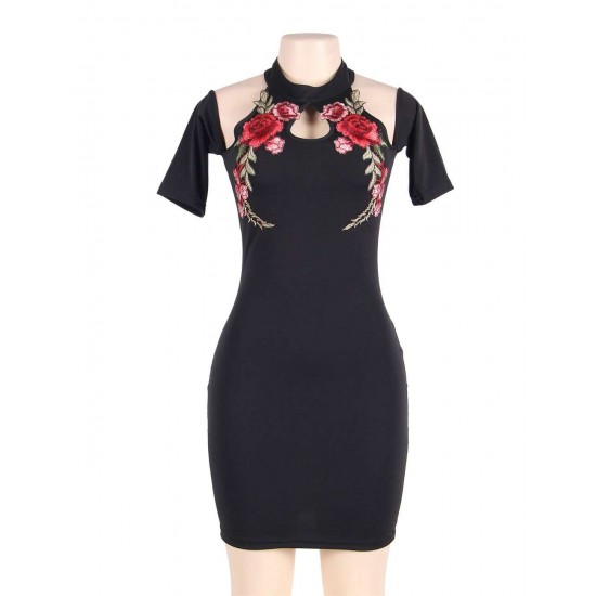 Plus Size Rose Embroidery Black Mini Dress